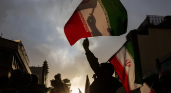 Des manifestations iraniens pro-régime dans les rues de Téhéran.