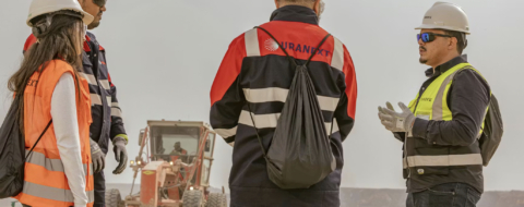 Des collaborateurs d'Uranext sur un site phosphatier d'OCP.