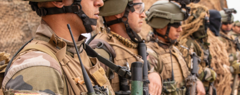 Des membres des Forces armées royales lors de la journée de clôture de l’exercice militaire African Lion à Tan-Tan, le 23 mai 2025.