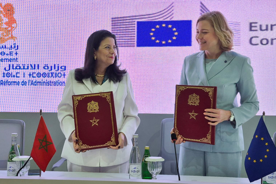 Amal El Fallah Seghrouchni, ministre déléguée chargée de la Transition numérique et de la Réforme de l'administration, et Henna Virkkunen, vice-présidente exécutive de la Commission européenne chargée de la souveraineté technologique, de la sécurité et de la démocratie.