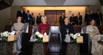 Les princesses Lalla Khadija, Lalla Meryem et Lalla Hasnaa, et la première dame de France, Brigitte Macron, assistent au spectacle inaugural du Théâtre Royal de Rabat.