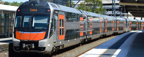 Un modèle de train électrique à deux étages fabriqué par Hyundai Rotem.