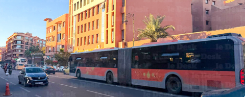 Un bus de transport public en commun à Marrakech.