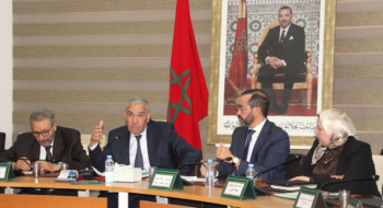 Mhamed Atfaoui, wali de la région de l'Oriental, et Achraf Fayda, directeur général de l'ONMT, lors d'une réunion tenue à Oujda le 8 avril 2026.