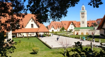 Le campus d'Al Akhawayn University à Ifrane.