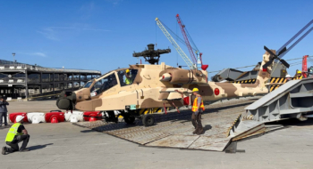 Réception des hélicoptères de combat Apache AH-64E, sur les quais du port Tanger Med.
