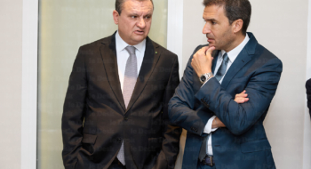 Mehdi Tazi (à droite et Mohamed Bachiri au siège de la CGEM, le 11 mai 2026.