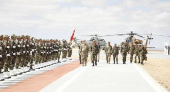 Cérémonie de réception du 2e lot d’hélicoptères de combat Apache AH-64E