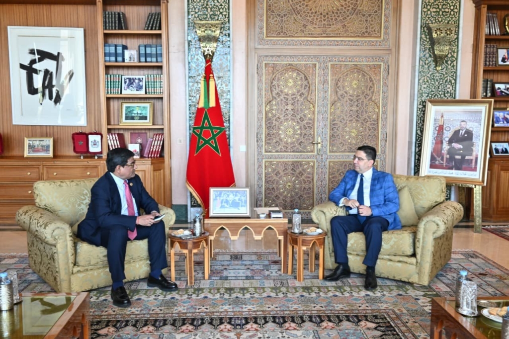 Le ministre équatorien de la Production, du Commerce extérieur et des Investissements, Luis Alberto Jaramillo Granja, reçu le 12 mai 2026 à Rabat par Nasser Bourita