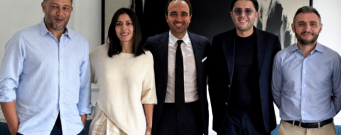 Le nouveau bureau de Sciences Po Alumni Maroc, composé de Abdellah Tourabi, Bouchra Alaoui, Amine Dabchy, El Mehdi Yahya Goughrabou et Mehdi Megzari.