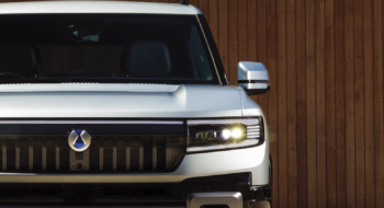 Le B8, grand 4x4 haut de gamme, qui représentera le coeur de gamme de la marque Denza au Maroc.