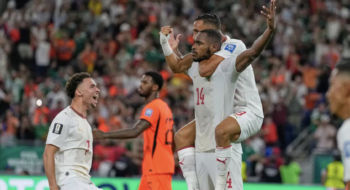 La célébration d'Issa Diop sur le but égalisateur du Maroc face aux Pays-Bas en seizièmes de finale de la Coupe du monde 2026