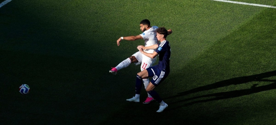 Saibari catapulte une frappe dans la lucarne du gardien écossais
