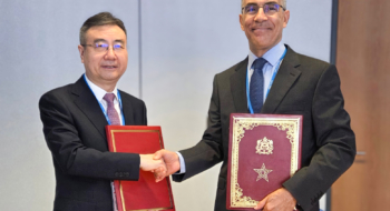 Mohammed Ezzahaoui, directeur général de l'ADII, et Baofeng Zhang, vice-ministre chinois des douanes.