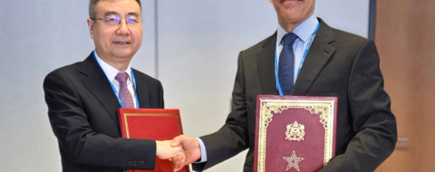 Mohammed Ezzahaoui, directeur général de l'ADII, et Baofeng Zhang, vice-ministre chinois des douanes.