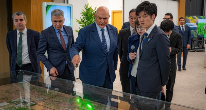 Mostafa Terrab, PDG d' OCP a accueilli à Jorf Lasfar Norikazu Suzuki, ministre japonais de l'Agriculture.