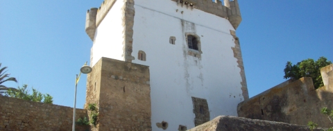 La Tour portugaise, également appelée Tour Al Kamra, au cœur de la médina de Tanger. Crédit : DR