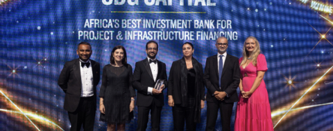 Lors de la remise du prix « Africa’s Best Investment Bank for Project & Infrastructure Financing » à CDG Capital, à l'occasion de l'édition 2026 des « Euromoney Awards for Excellence », à Londres, le 17 juillet 2026.