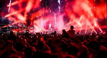 Lors du concert du rappeur ElGrande Toto au Stade Prince Moulay Abdellah de Rabat, le 27 juillet 2026, dans le cadre du festival Mawazine – Rythmes du monde.