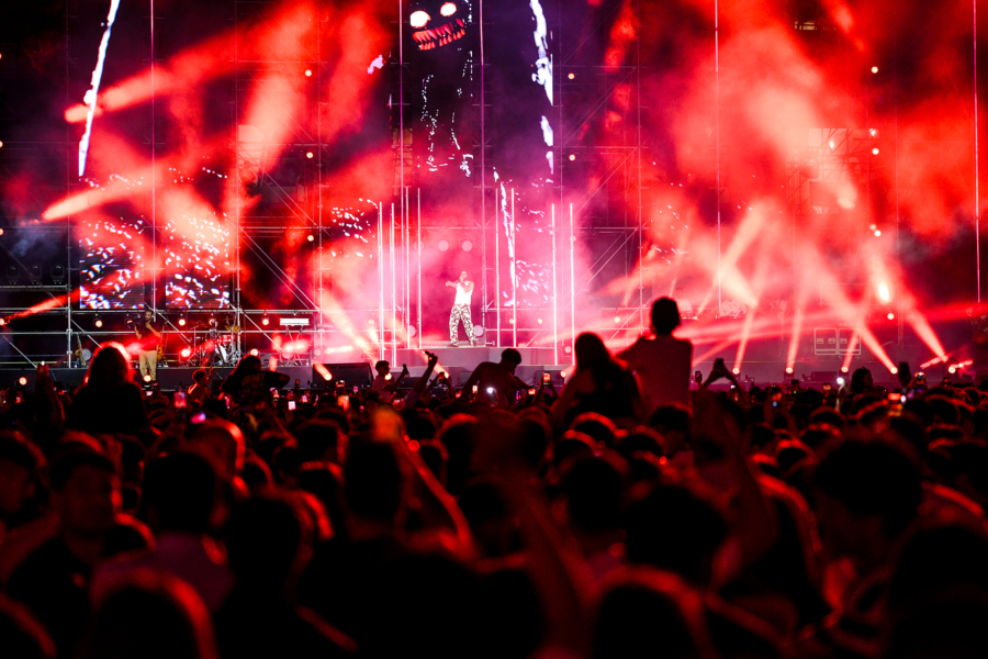 Lors du concert du rappeur ElGrande Toto au Stade Prince Moulay Abdellah de Rabat, le 27 juillet 2026, dans le cadre du festival Mawazine – Rythmes du monde.