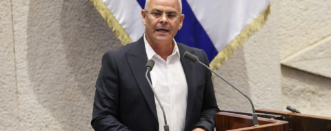 Le vice-ministre israélien des Affaires étrangères, Michel Buskila. Crédit : Bureau du porte-parole de la Knesset